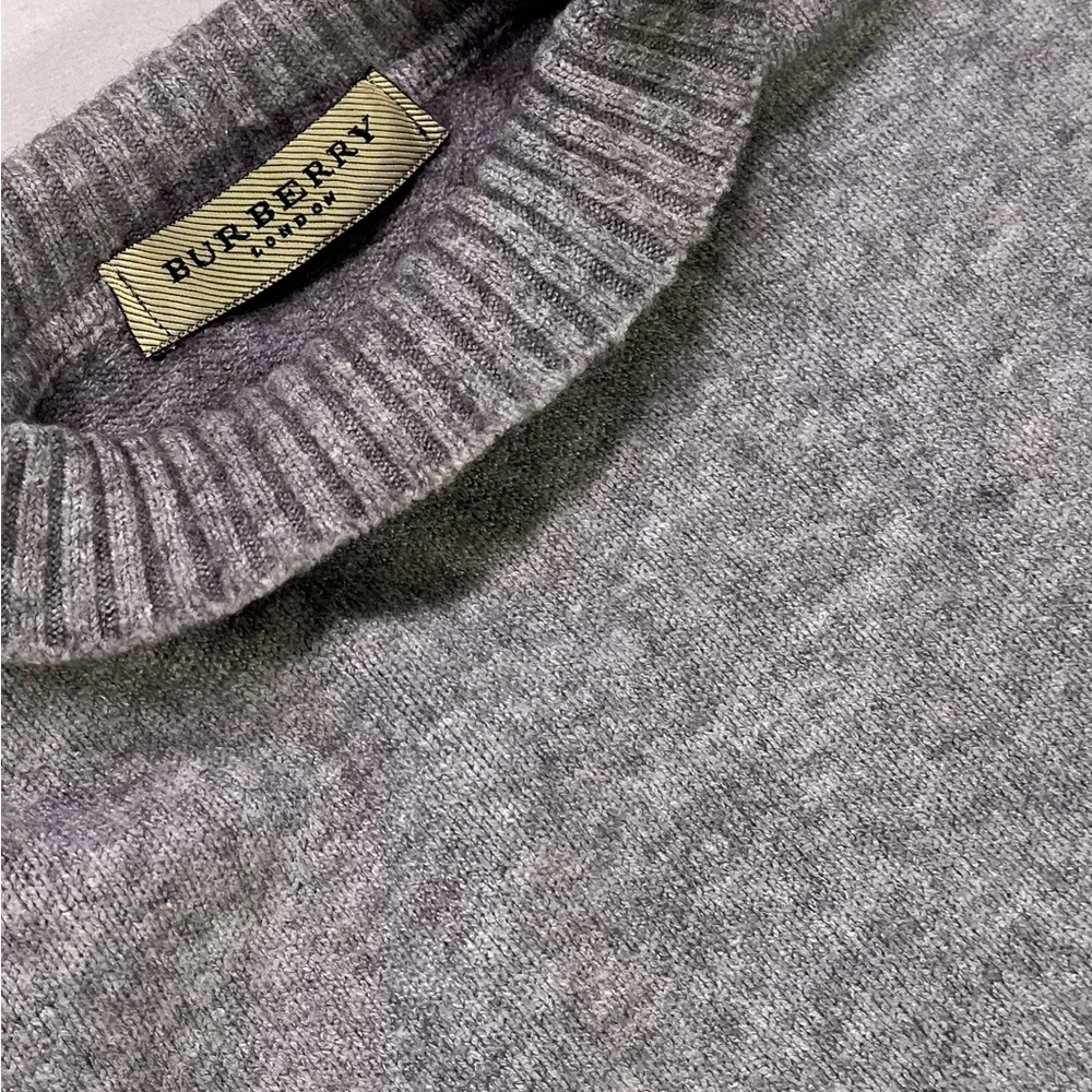 Burberry Women’s Classic Gray Mock Neck Sweater - Medium - Picture 1 of 8